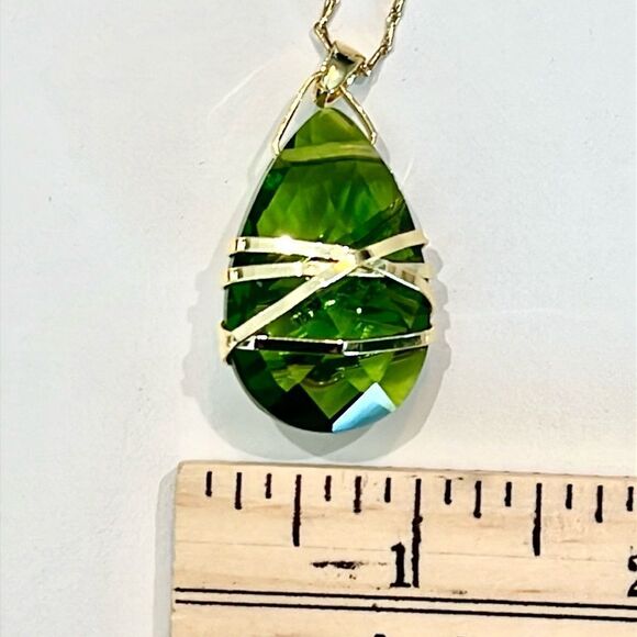 Peridot Green Crystal Pendant MultiStrand Necklace 14K Gold Wrapped Teardrop NEW - Picture 4 of 7